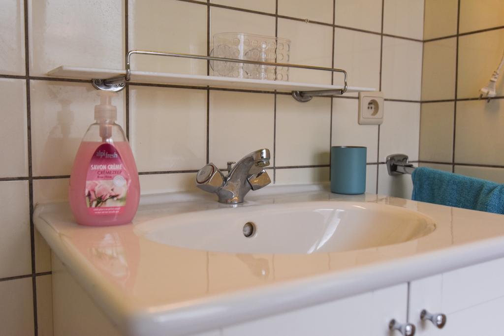 Quai De Rome Apartment Лиеж Стая снимка